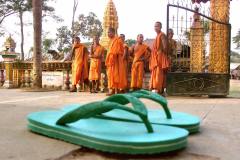 CAMBODIA-VOTE-MONKS