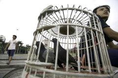 INDONESIA-UNEMPLOYMENT-PIGEONS