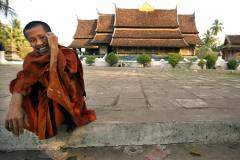 LAOS-TEMPLE-MONK