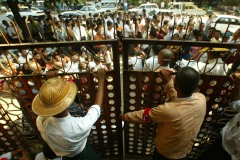 MYANMAR-SUUKYI-FREE-CROWD